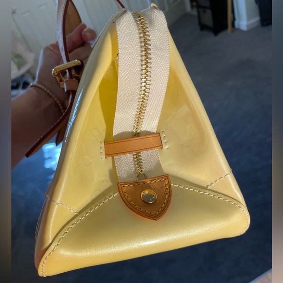 Sold! Louis Vuitton Vernis Rosewood Ave Perle w/ COA - Picture 14 of 17